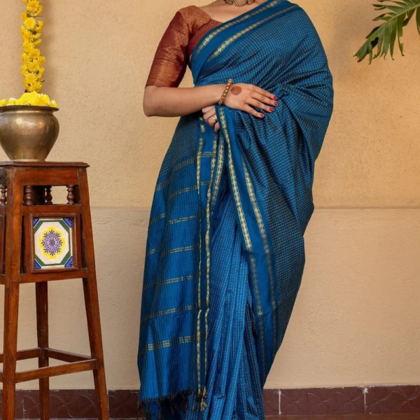 checked cotton sarees in Peacock Blue